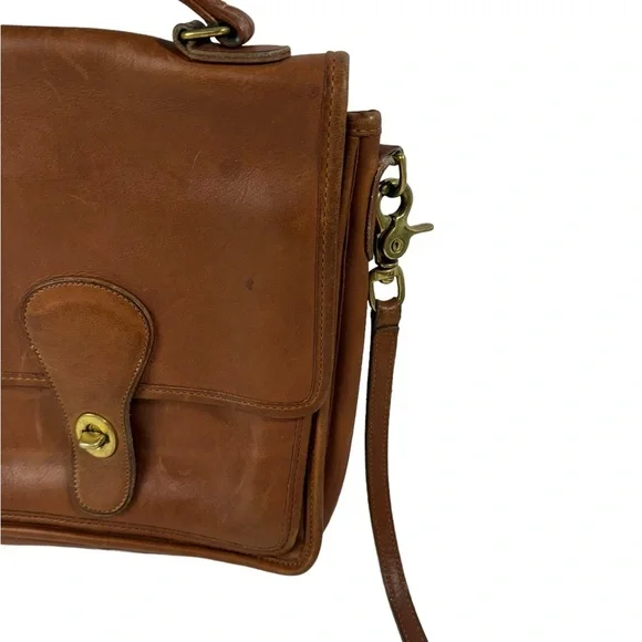 Vintage Coach British Tan Leather Station Crossbody Bag - Picture 4 of 16